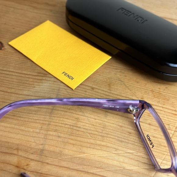 Fendi Glasses with identification card and case.4 - Picture 3 of 6